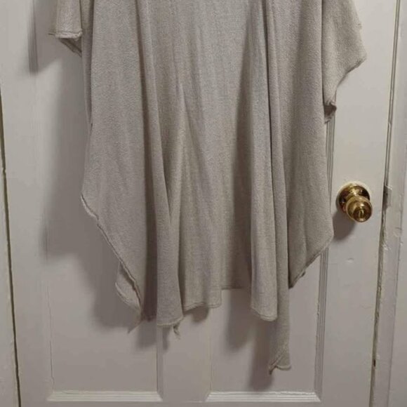 Cream Cape/Shall - One Size - Picture 2 of 4